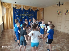 Физкультурный праздник «Если сильно захотеть - можно в космос полететь!»_2